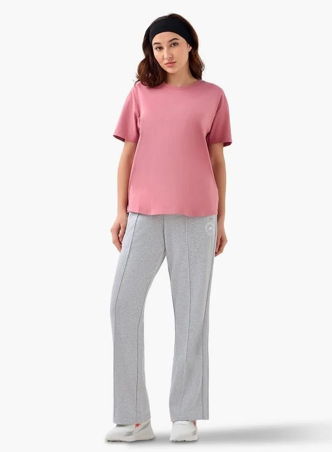 كابا تيشيرت كابا نسائي مطرز بشعار قابل للتمدد